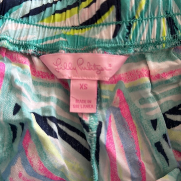 Lilly Pulitzer shorts - Picture 2 of 3